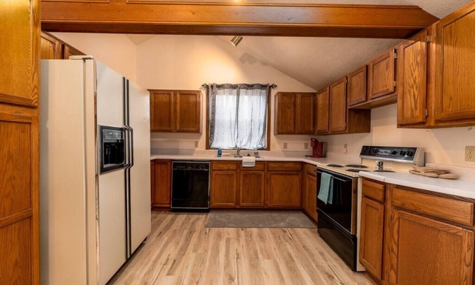 Spearfish Apartment | Main Street Spearfish Loft