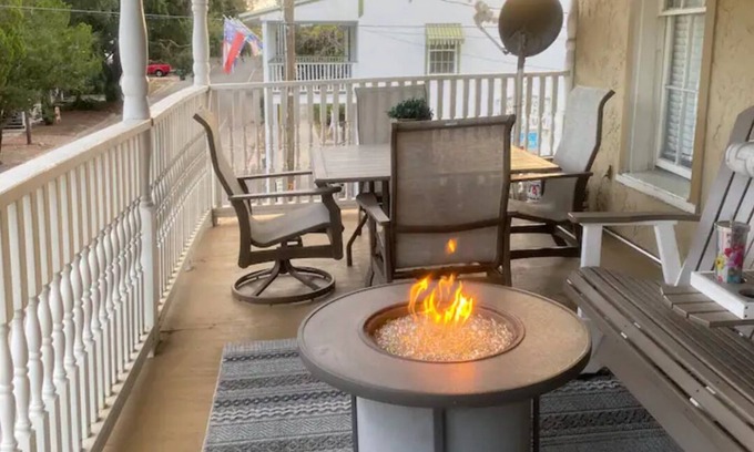 Cedar Key Apartment | Main Street Sunrise/Sunset suite