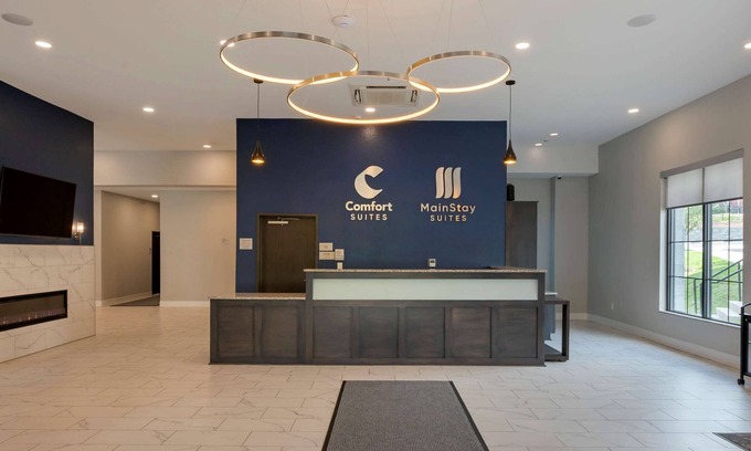 Mount Auburn Hotel | MainStay Suites Cincinnati University - Uptown