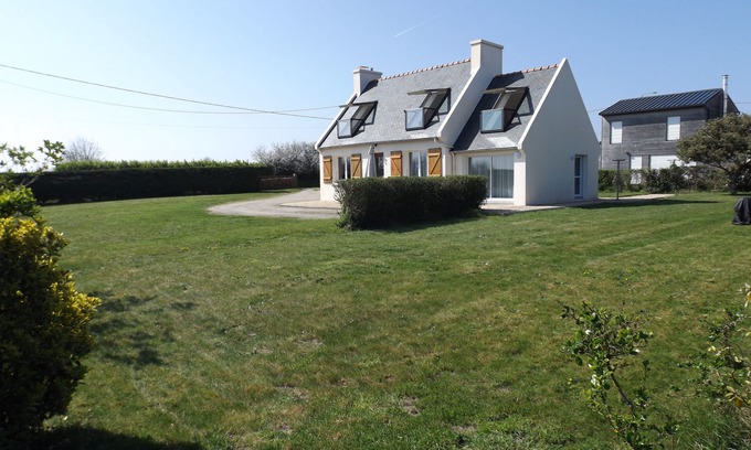 Plouneour-Trez House | Maison Plouneour-Brignogan-Plages, Brittany, Finistère, 150 m from the beach