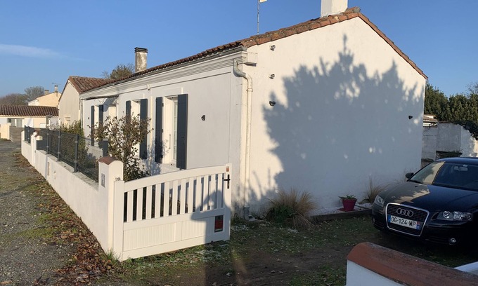 Saint Nazaire sur Charente House | Maison de Famille Idéalement Située