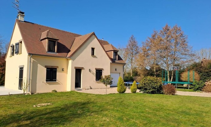 Saint-Etienne-la-Thillaye Apartment | Maison de la Thillaye - Collection Idylliq