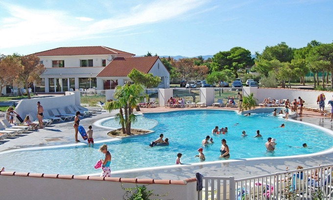 Torreilles House | Maison à étage | Salle de Fitness, Piscine + Spa