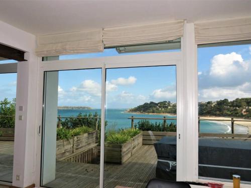 Perros-Guirec House | Maison à 250m de la plage avec terrasse et vue mer à Perros-Guirec - FR-1-368-191