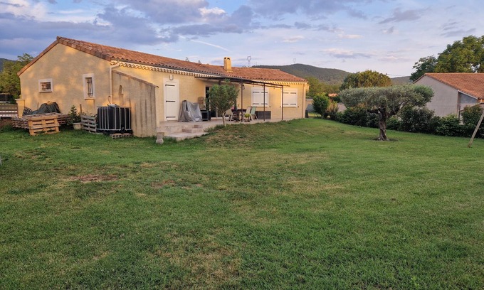 Saint-Lager-Bressac House | Maison à la Campagne Avec Piscine