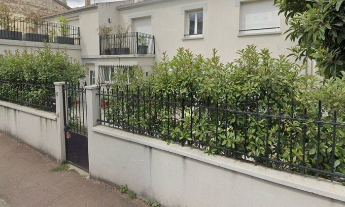 Malakoff House | Maison à Malakoff Avec Cour 6/8 Pers -140m2 à Proche L13