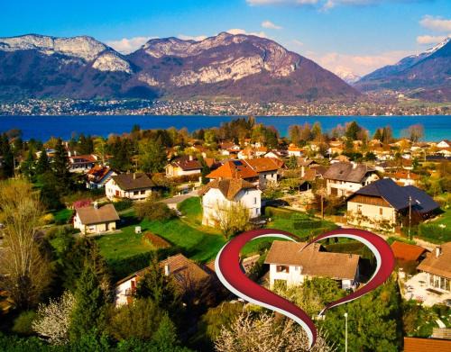 Cessenaz House | Maison 100m2, espaces verts, 8 min à pied du lac, piste cyclable