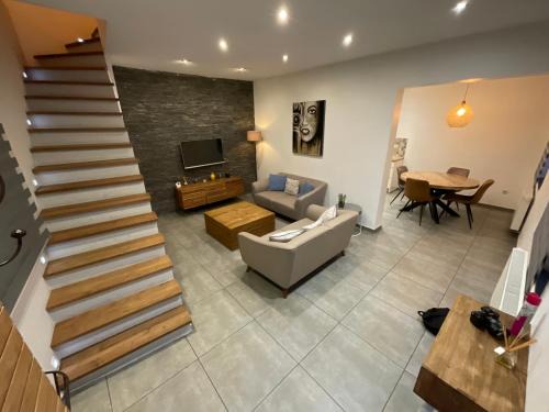 Jumet House | Maison 3 chambres proximité aéroport et grand axes