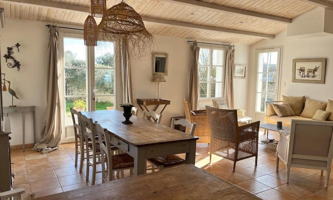 La Couarde-sur-Mer House | Maison 5 min de l'océan avec jardin