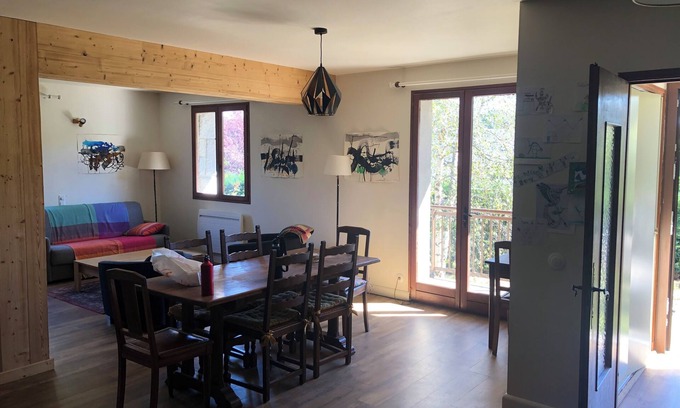 Dorres House | Maison à Dorres - Roman baths and hiking trails from the house.