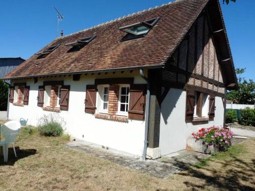 Salbris House | Maison accueillante à Salbris avec jardin clos et terrasse.