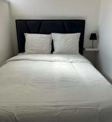 Bourgeonniere-Petit Port Apartment | Maison ADAR 101