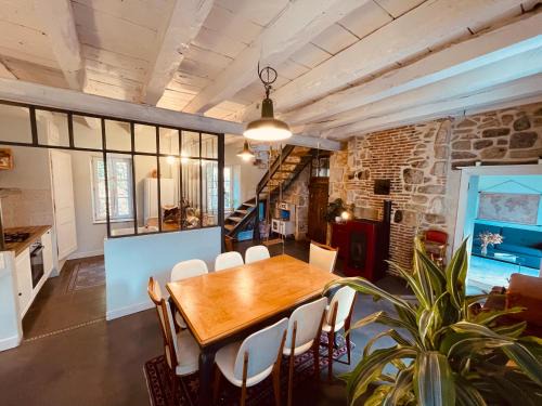 Aubusson House | Maison Albuconis, 3 chambres 150m2 avec piscine en centre ville