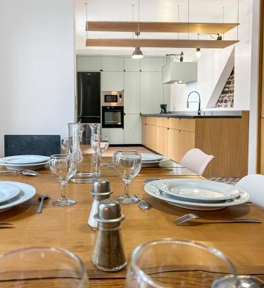 Bois-Colombes House | Maison Atypique accès direct Paris, Cuisine design