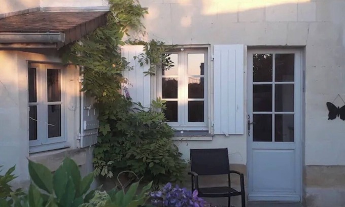 Chinon House | Maison Atypique Semi Troglodyte