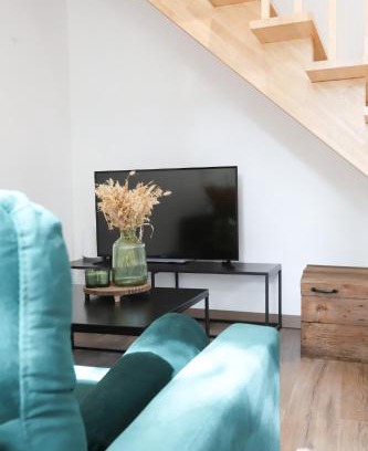 Brive-la-Gaillarde Apartment | Maison au calme, proche gare & centre-ville