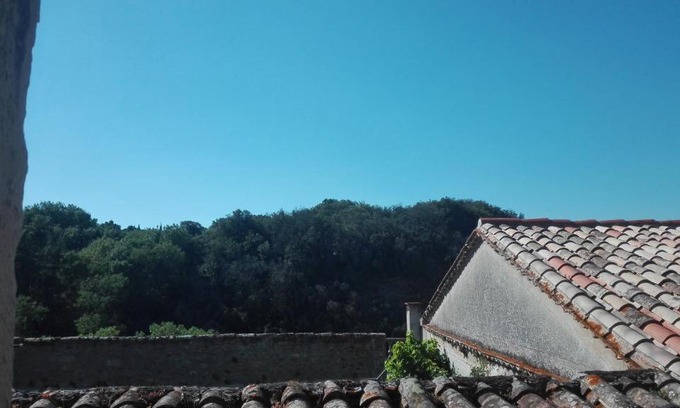 Montolieu House | Maison au village du livre