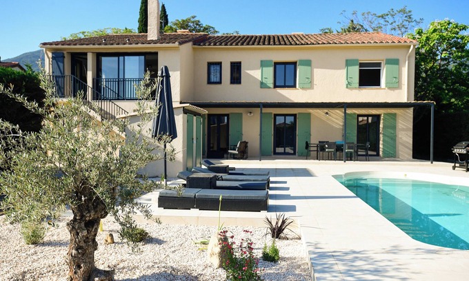 Laroque-des-Alberes House | Maison Avec Piscine Idéale Pour Passer des Vacances en Famille