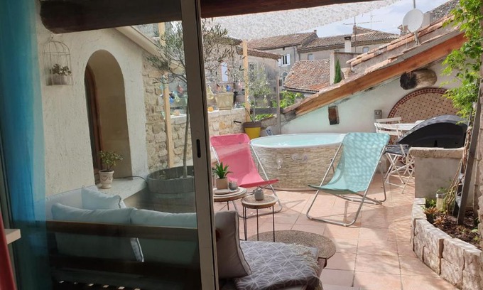 Brignon House | Maison avec Jacuzzi et terrasse sur les toits