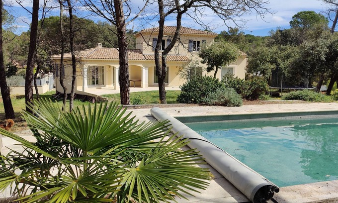 Rochegude House | Maison Avec Piscine en Drôme Provençale