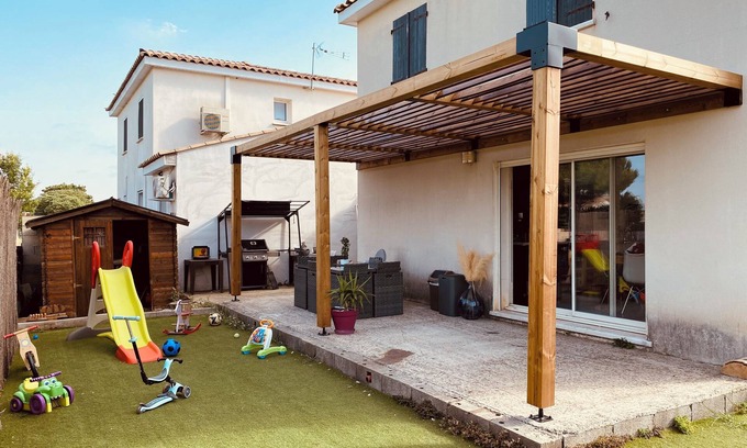 Lunel House | Maison Avec Piscine, Equipements Enfants, Animaux Acceptes, Proche Plages/ville