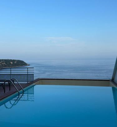 Roquebrune-Cap-Martin Apartment | Maison Azurea