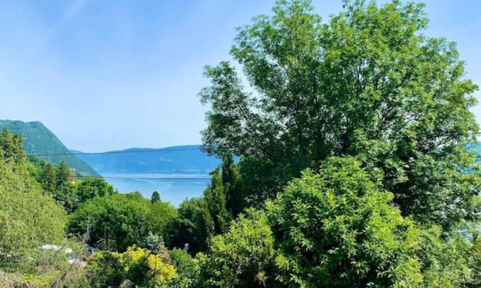 Le Bourget-du-Lac House | Maison belle vue lac, sur les hauteurs du bourget