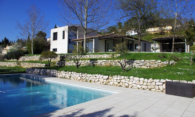 Saint-Paul-de-Vence Villa | Maison Blanche, Villa au Calme Avec Grande Piscine