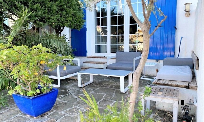 Port Grimaud House | Maison Bleue - 2Ch - Wifi - Clim - Port Grimaud