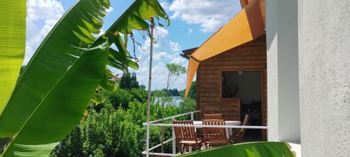 Lamothe-Montravel House | Maison bord rivière avec vue