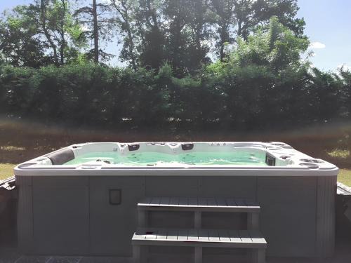 Les Houches House | Maison confortable à Saint-Georges-sur-Baulche avec terrasse et jardin