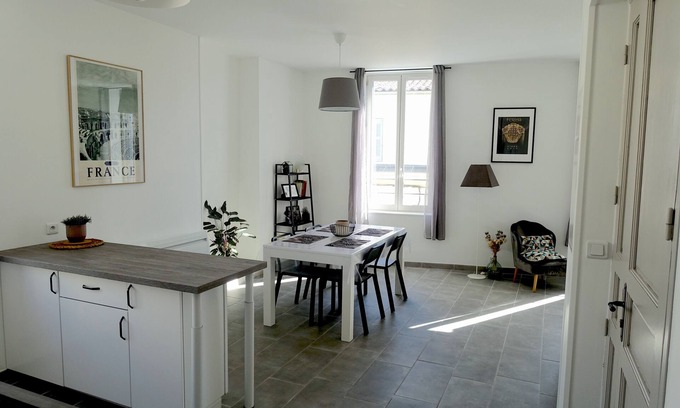 Nimes City Centre Apartment | Maison Carrée/coeur Historique de Nîmes - Superbe Appt 55m²