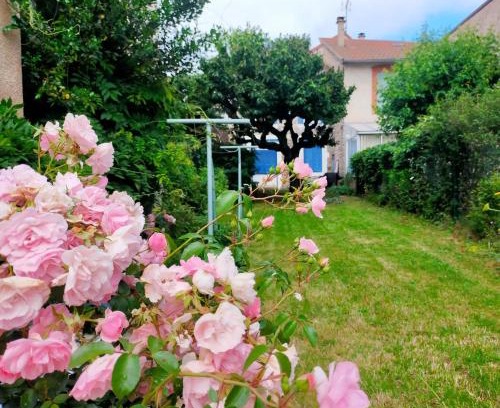 Craponne-sur-Arzon House | Maison Centre Village