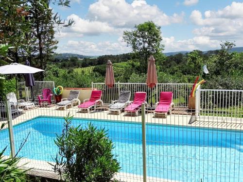 Cardet House | Maison charmante à Cardet avec piscine partagée