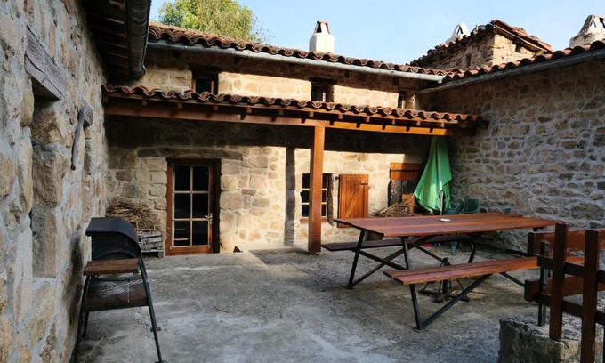 Saint-Basile House | Maison charmante à Saint-Basile avec jardin et terrasse