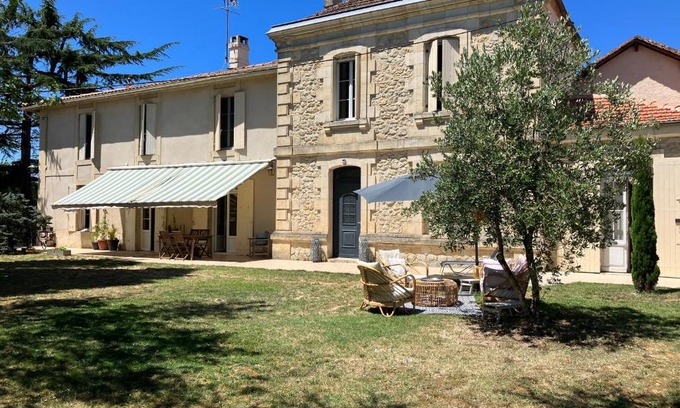 Loupiac Bed & Breakfast | Maison circé