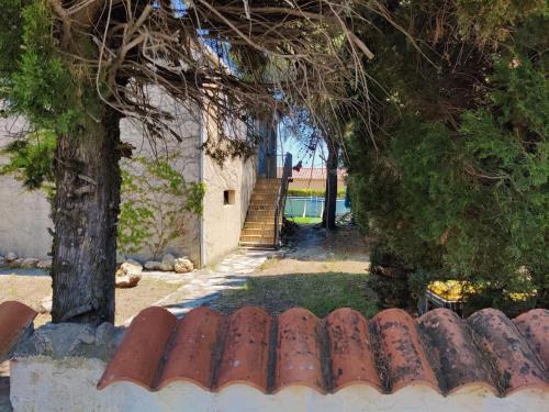 Caux House | Maison Climatisée pour vous seul avec piscine et jardin