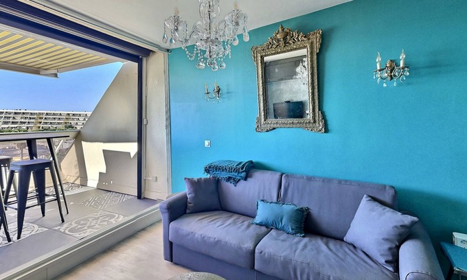 Naturist Village Apartment | MAISON CLOSE magnificent naturist apartment with sea view and balneotherapy