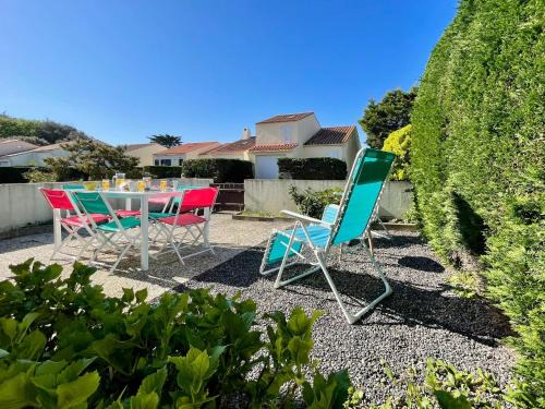 Bretignolles-sur-Mer House | Maison Confortable à 300m de la Plage des Dunes avec Jardin et Parking Privé - FR-1-231-188