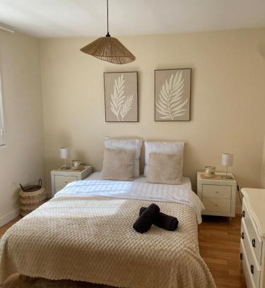 La Trimouille House | Maison cosy avec cour privée - Calme et nature, La Trimouille