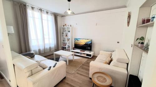 Miroir - Batignolles House | Maison Cosy avec Jardin Proche 24h du Mans