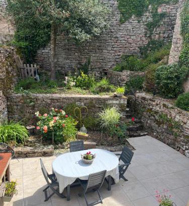 Semur-en-Auxois Apartment | Maison cosy en plein centre ville
