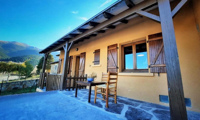 Saint-Pierre-dels-Forcats House | Maison des Isard