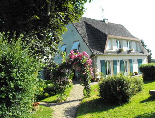 Saint-Quentin-sur-le-Homme Bed & Breakfast | Maison d'hôtes Les Vallées