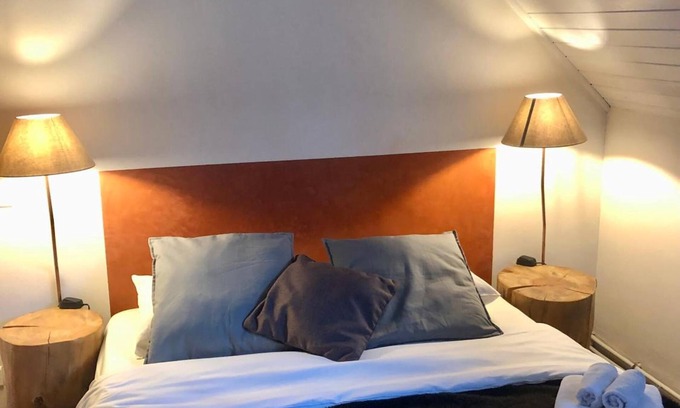 Campan Hotel | Maison d'hoursentut