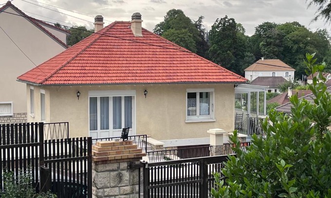 Saint-Leu-la-Foret House | Maison dans un endroit calme