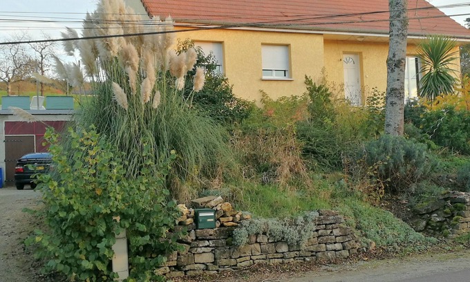 Chassey-le-Camp House | Maison de 2003 Avec Sous-sol Terrain de 990m