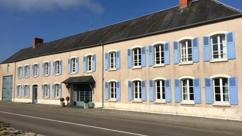 Le Dezert House | Maison de Charme au Dézert avec Vue sur le Lac