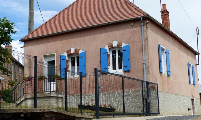 Saligny-sur-Roudon House | Maison de Campagne Familiale avec Mini-Ferme et Activités pour Enfants - FR-1-489-121