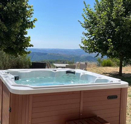 Gluiras House | Maison de campagne ardechoise